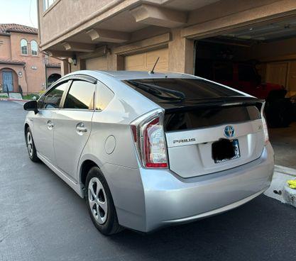 2015 Toyota Prius 3