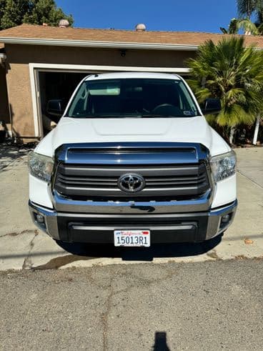 2015 Toyota Tundra SR5 5.7L V8