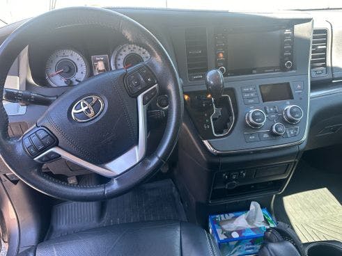 2019 Toyota Sienna SE Premium