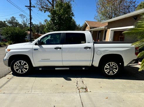 2015 Toyota Tundra SR5 5.7L V8