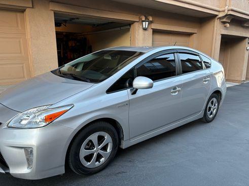 2015 Toyota Prius 3